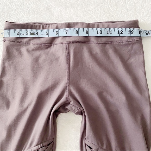 Cutout Mauve / Purple Leggings - Picture 2 of 8